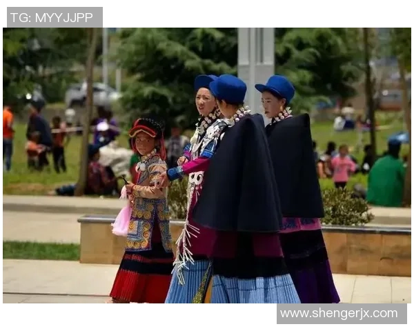 彝族选美冠军与足球明星的精彩人生交汇点探秘 彝族选美冠军与足球明星的精彩人生交汇点探秘